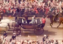 From the left, the soldiers are Bdr R. Lockyer and Gnr Bunting. Saluting the Queen is Lt. D. Griffiths R.A. (V)